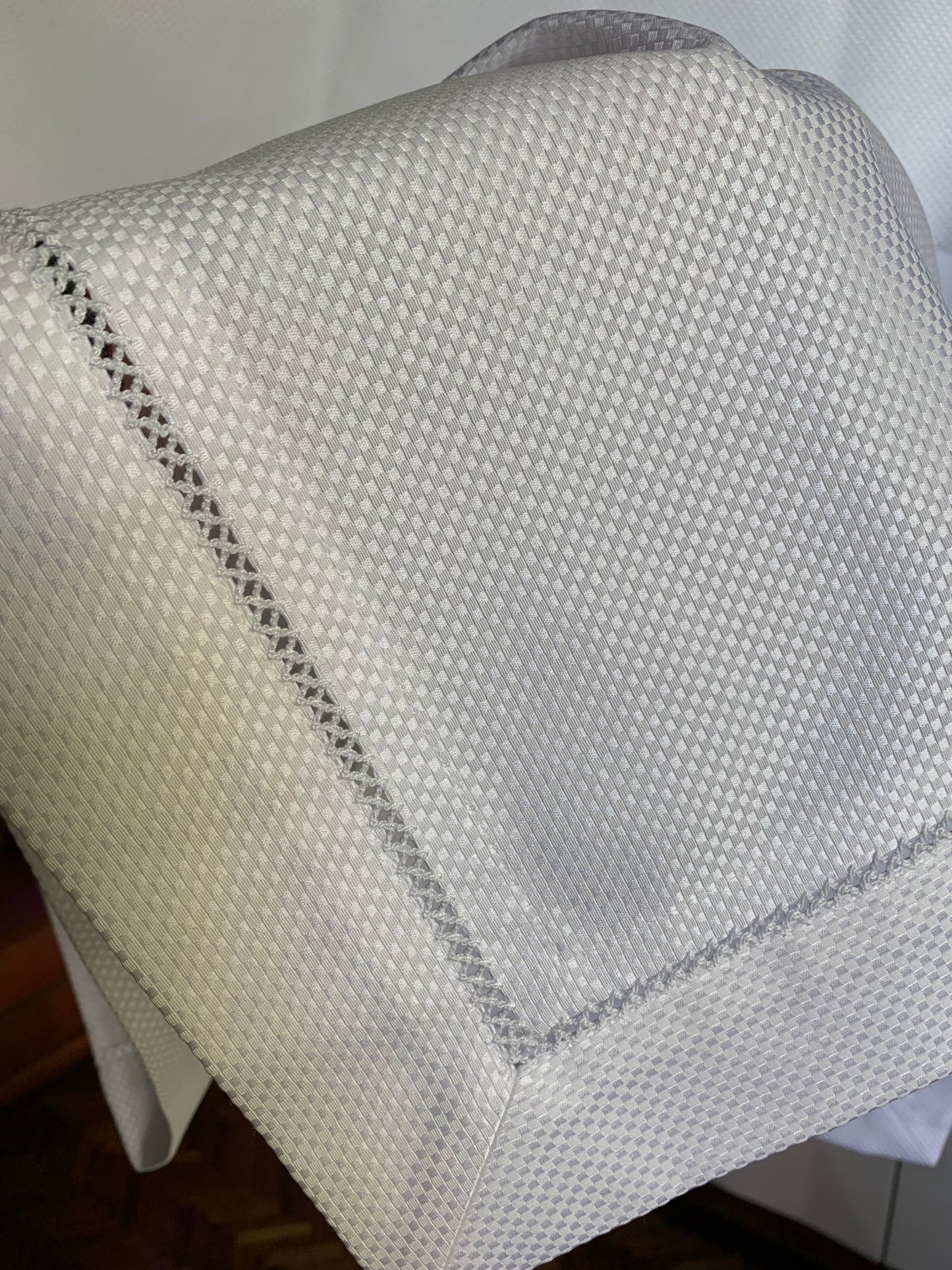 Tablecloth with mesh #1