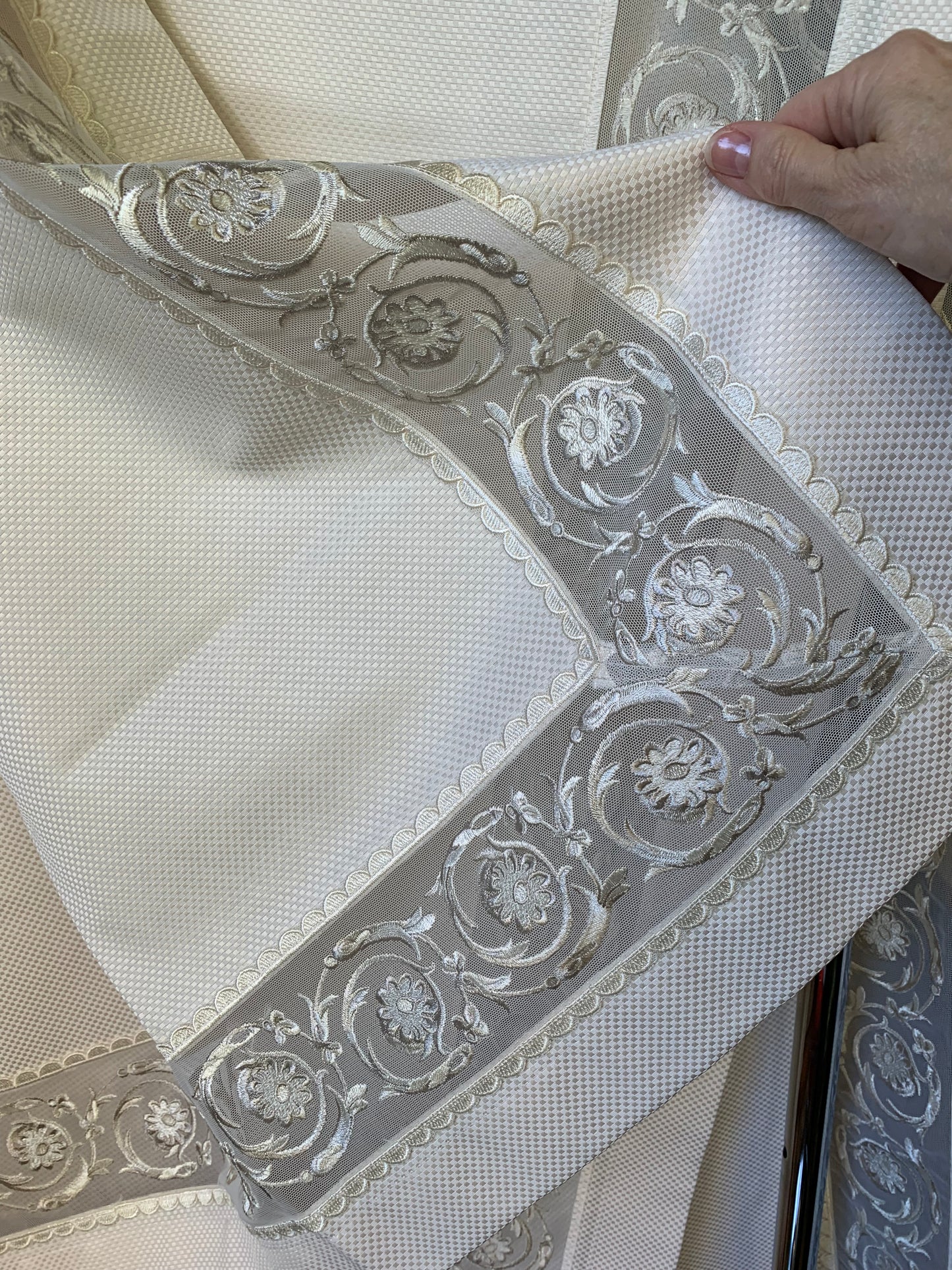 Tablecloth beige #1