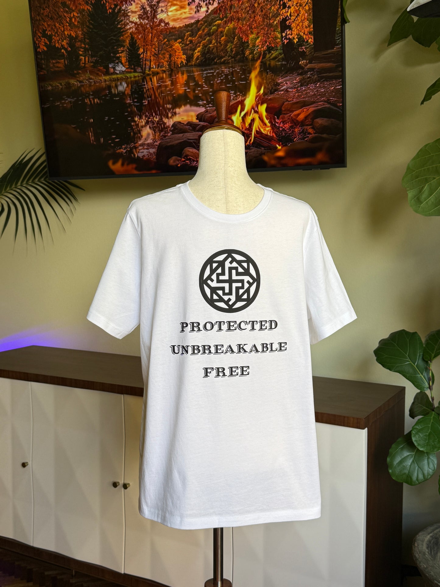 T-shirt Protected Unbreakable Free Svarog Rune