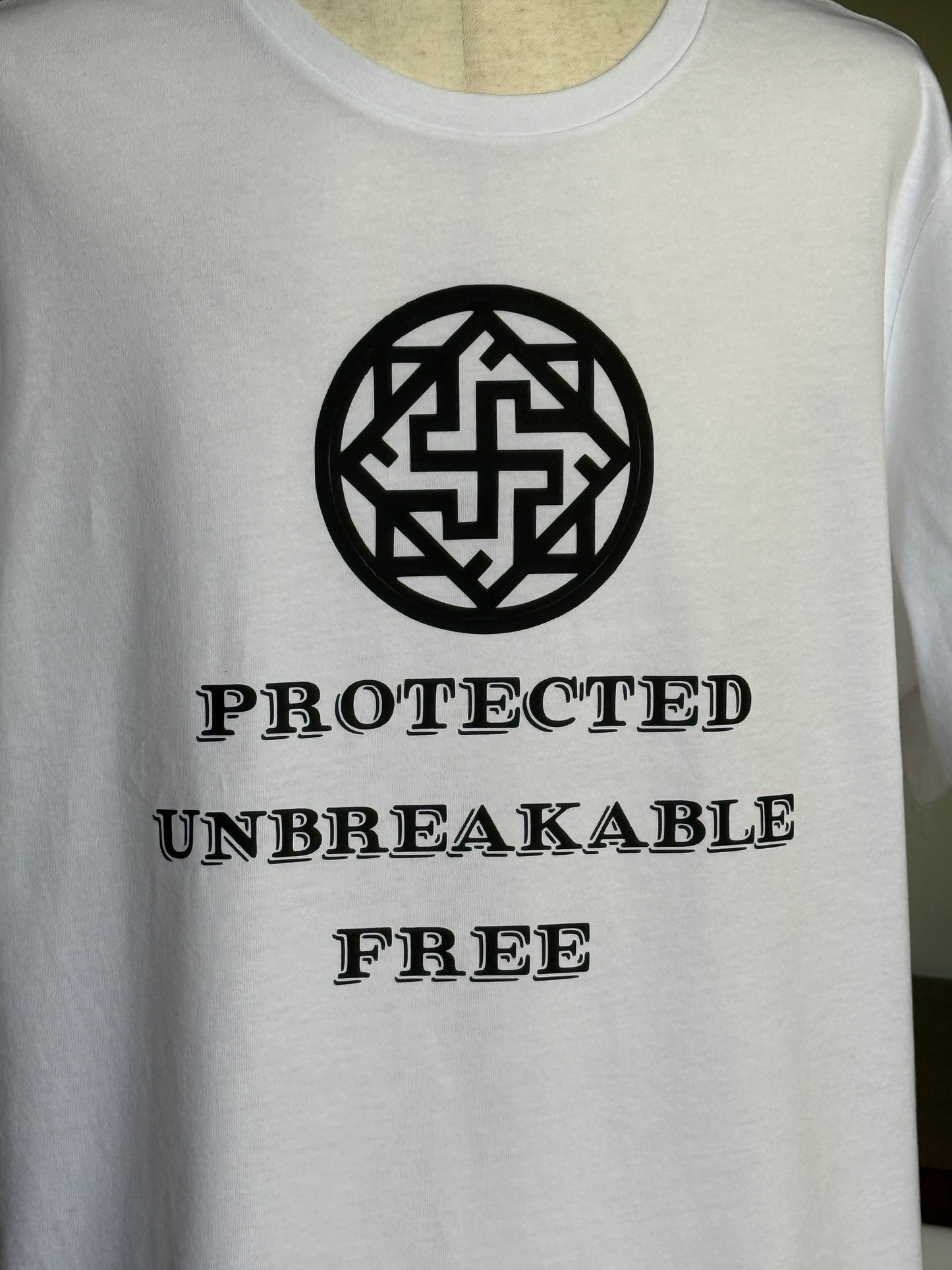 T-shirt Protected Unbreakable Free Svarog Rune