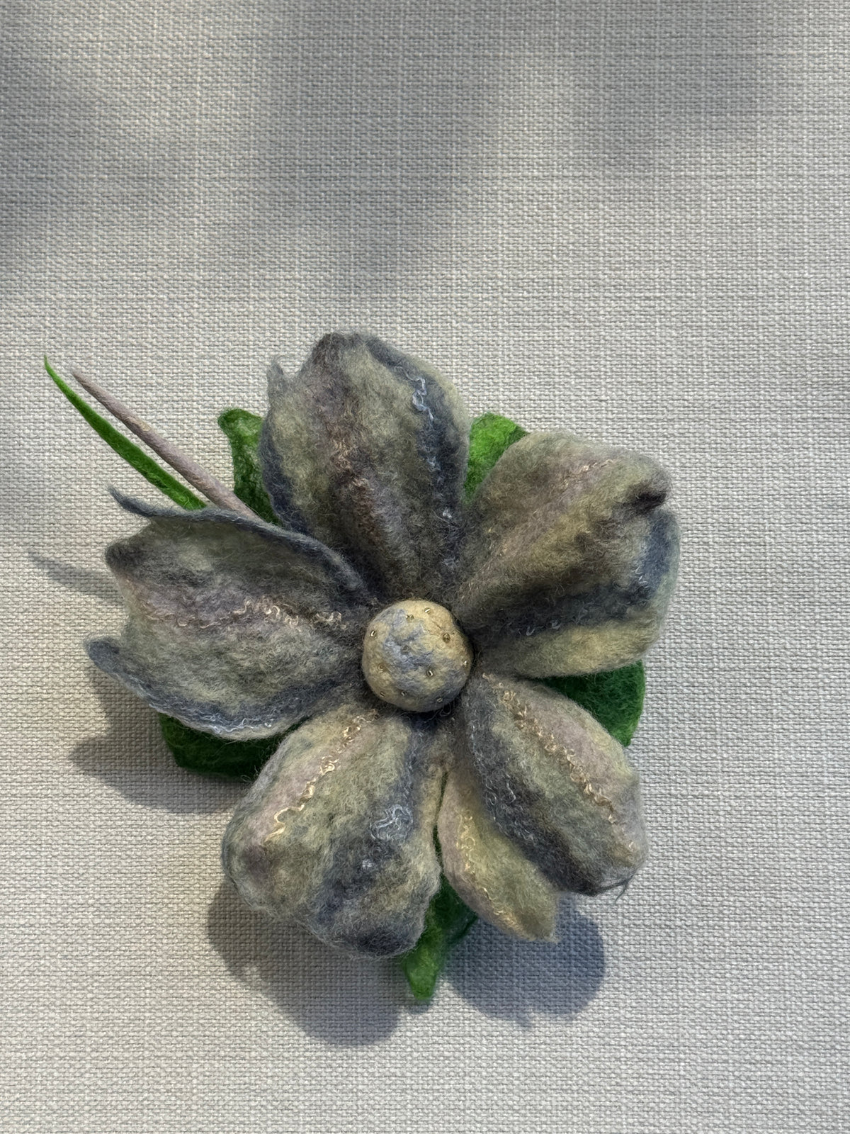Brooch 1