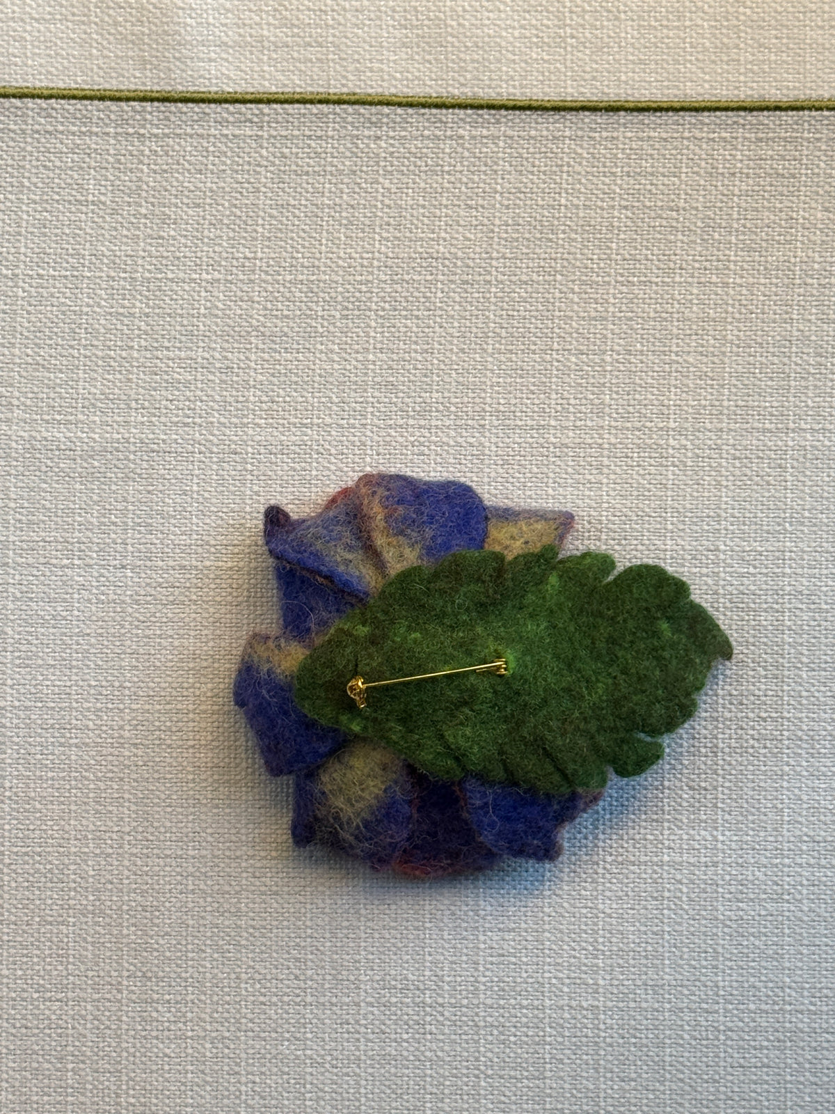 Brooch 4